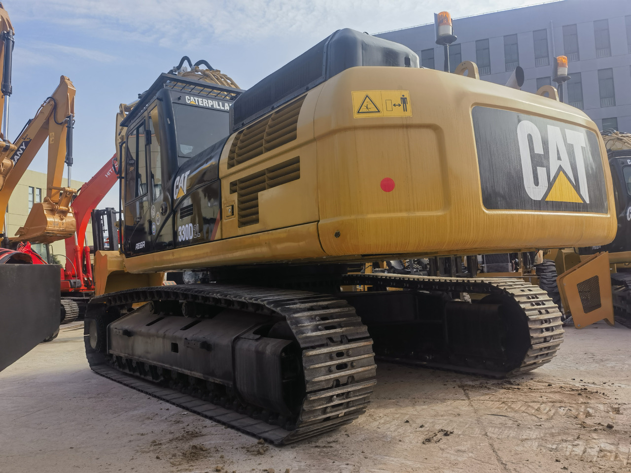 CAT 330D2L Excavator - Escavadora de rastos: foto 4 CAT 330D2L Excavator - Escavadora de rastos: foto 4