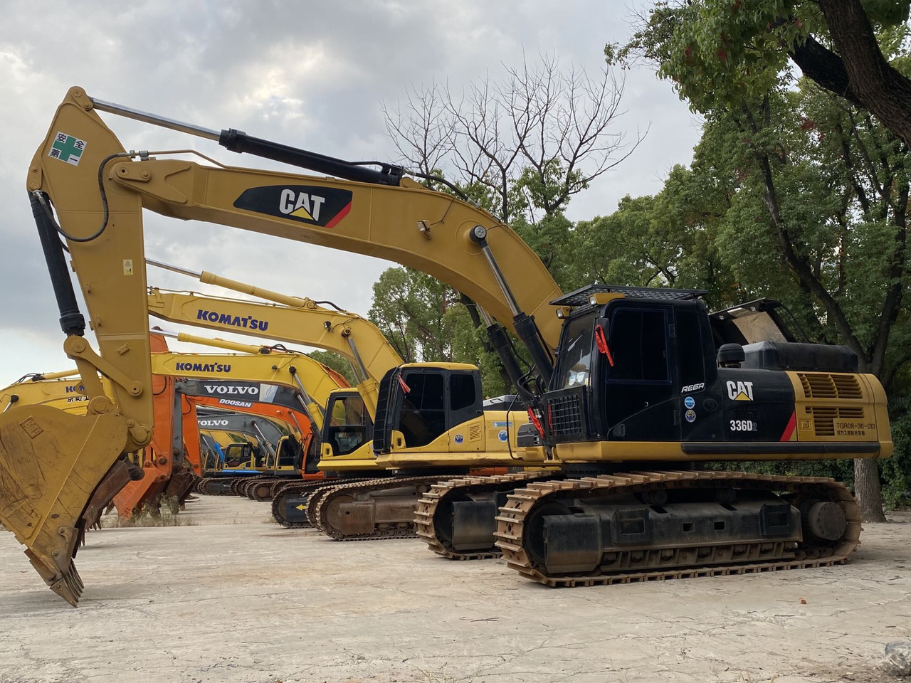 CAT 336D2 Excavator - Escavadeira: foto 1 CAT 336D2 Excavator - Escavadeira: foto 1