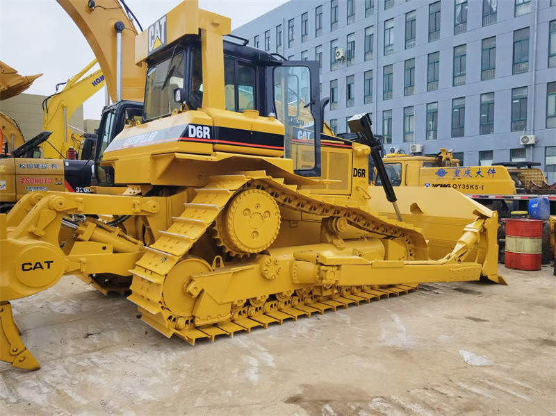 CAT D6R Bulldozer - Buldôzer: foto 1 CAT D6R Bulldozer - Buldôzer: foto 1