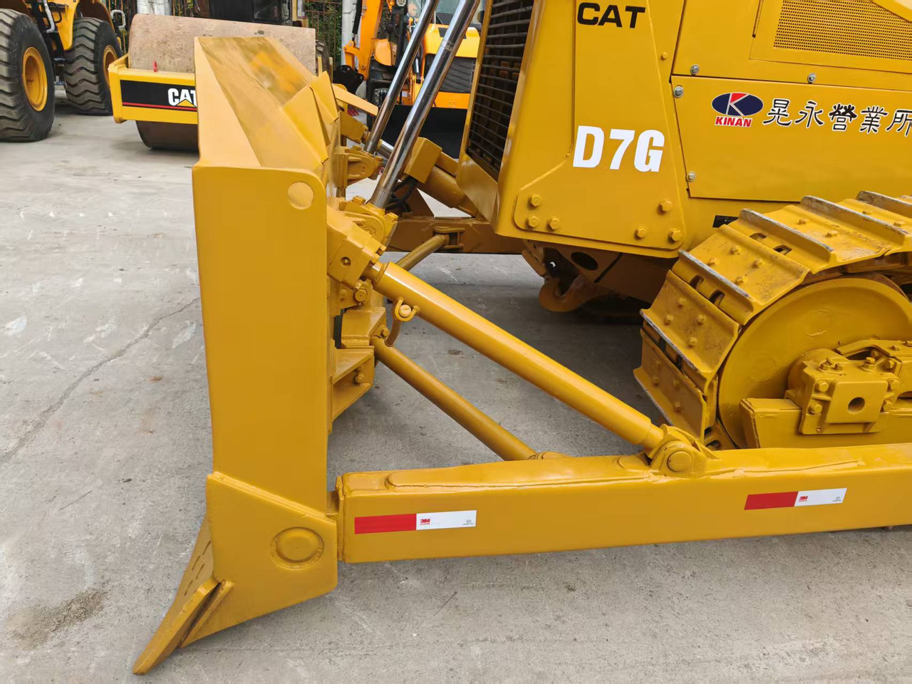 CAT D7G Dozer - Buldôzer: foto 5 CAT D7G Dozer - Buldôzer: foto 5