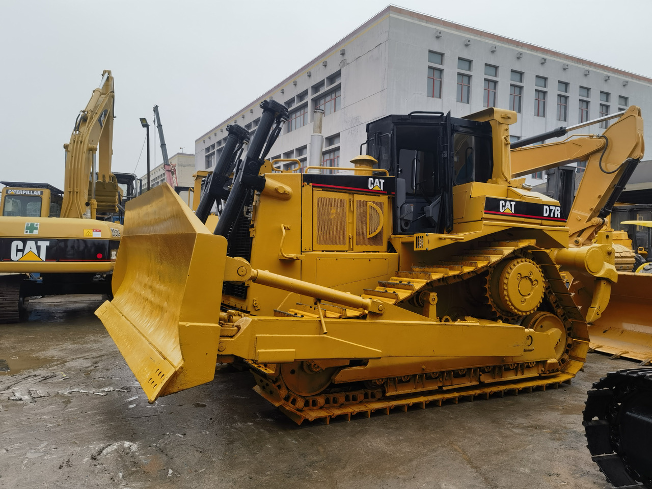 CAT D7R Bulldozer - Buldôzer: foto 5 CAT D7R Bulldozer - Buldôzer: foto 5