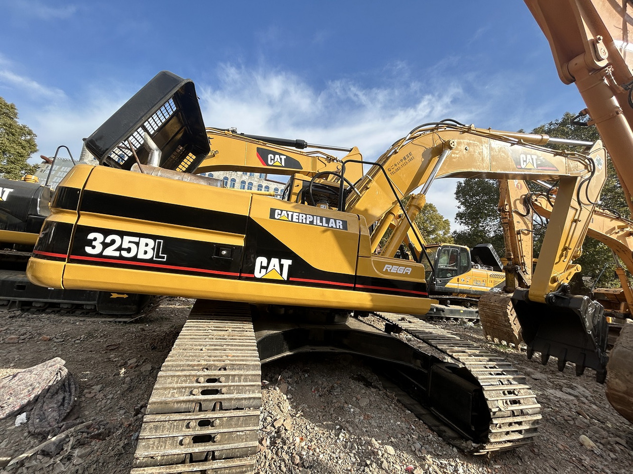 CATERPILLAR CAT 325 BL excavator - Escavadora de rastos: foto 1 CATERPILLAR CAT 325 BL excavator - Escavadora de rastos: foto 1