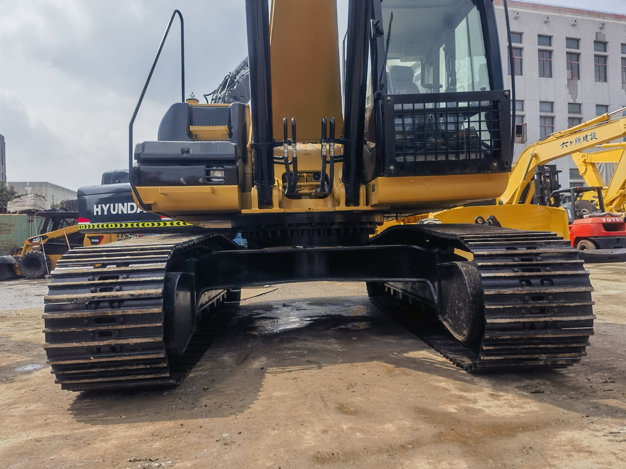 CATERPILLAR CAT 325D Excavator - Escavadora de rastos: foto 3 CATERPILLAR CAT 325D Excavator - Escavadora de rastos: foto 3