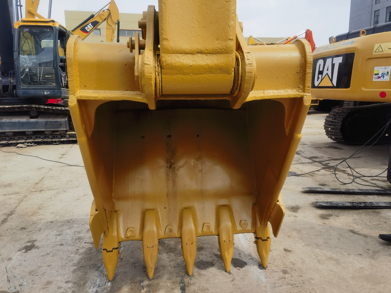 CATERPILLAR CAT 325D Excavator - Escavadora de rastos: foto 5 CATERPILLAR CAT 325D Excavator - Escavadora de rastos: foto 5