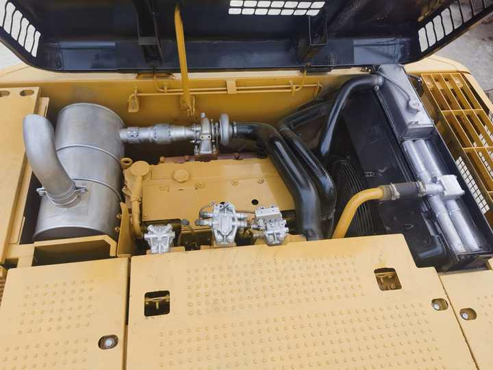 Escavadora de rastos Caterpillar Hydraulic Excavator CAT 320DL 325DL 320D Used Excavator in Sale: foto 6