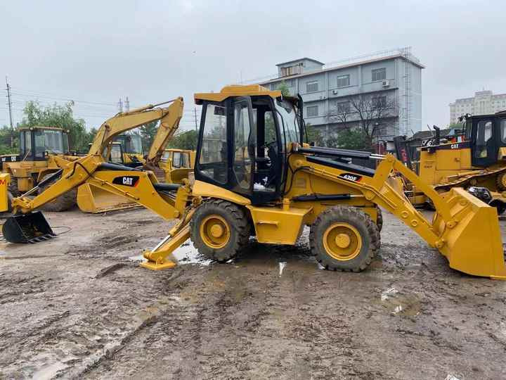 Cheap prices Good Condition High Performance CAT 420F second hand Backhoe Loader 420F Loader Backhoe for sale - Retroescavadeira: foto 5 Cheap prices Good Condition High Performance CAT 420F second hand Backhoe Loader 420F Loader Backhoe for sale - Retroescavadeira: foto 5