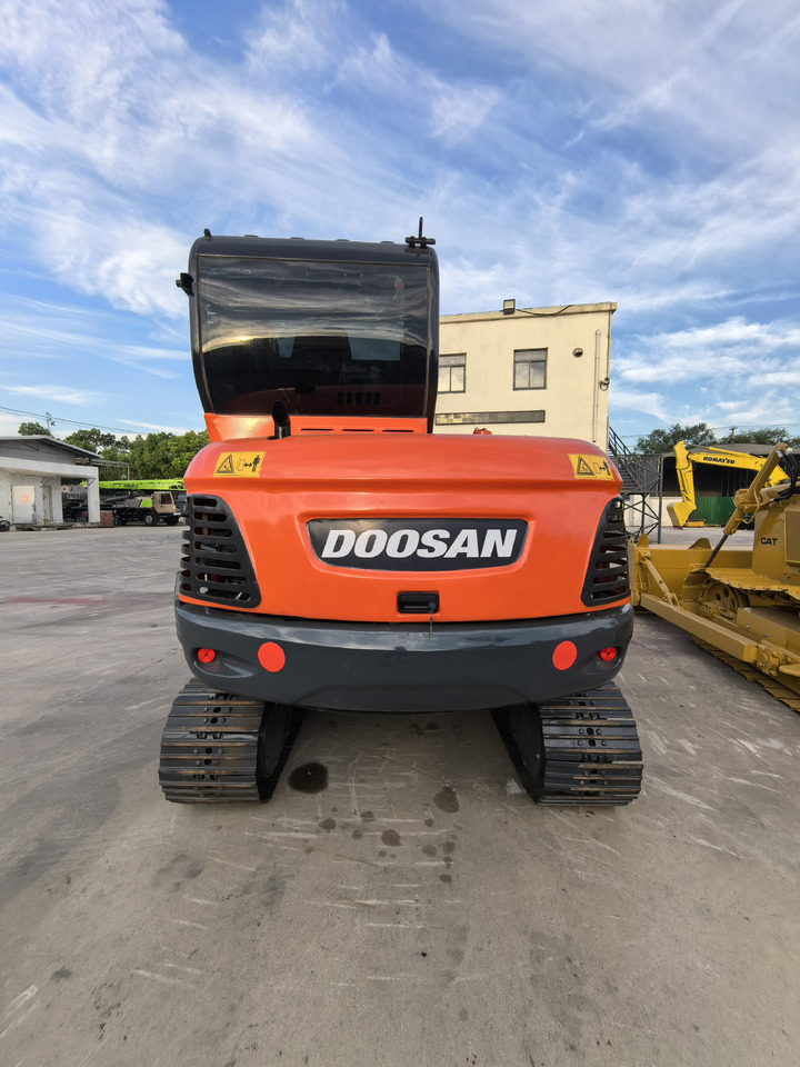 Doosan Dx60 Crawler Excavator - Escavadora de rastos: foto 2 Doosan Dx60 Crawler Excavator - Escavadora de rastos: foto 2
