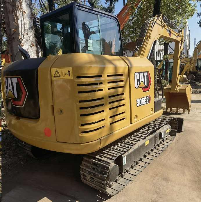 Good Condition and High Performance Excavator Used Caterpillar 306E2 for sale in shanghai yard - Escavadora de rastos: foto 2 Good Condition and High Performance Excavator Used Caterpillar 306E2 for sale in shanghai yard - Escavadora de rastos: foto 2