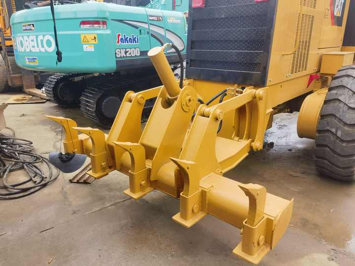 Hot Sale Used CAT 14G Motor Grader 140h 140g 140k Series Good Condition with Cheap Price - Escavadora de rastos: foto 5 Hot Sale Used CAT 14G Motor Grader 140h 140g 140k Series Good Condition with Cheap Price - Escavadora de rastos: foto 5