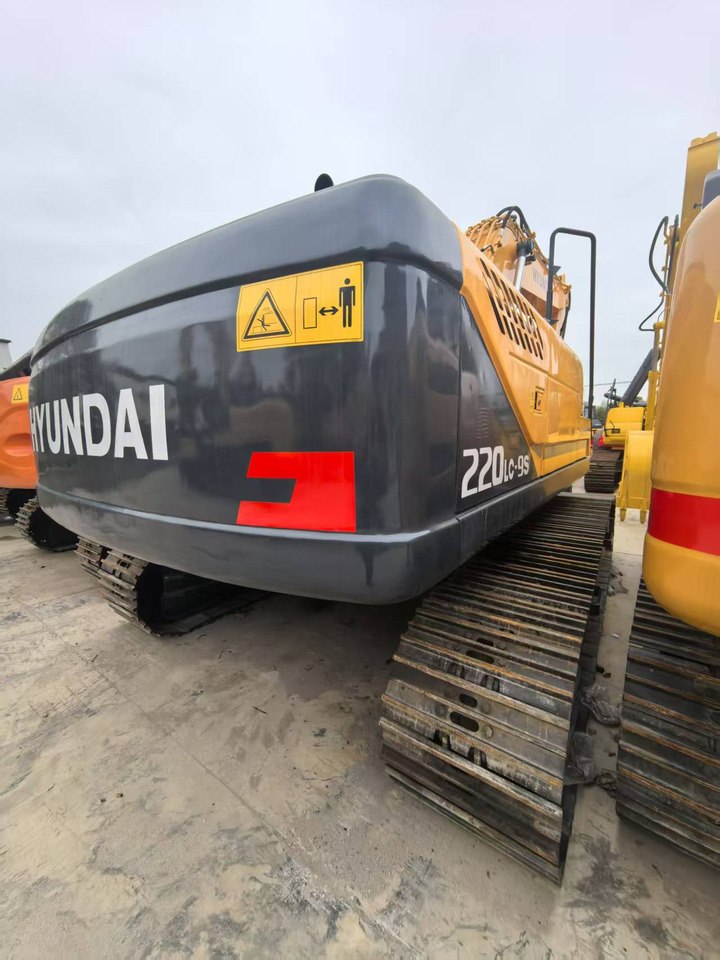 Hyundai 220LC-9S Excavator - Escavadora de rastos: foto 5 Hyundai 220LC-9S Excavator - Escavadora de rastos: foto 5