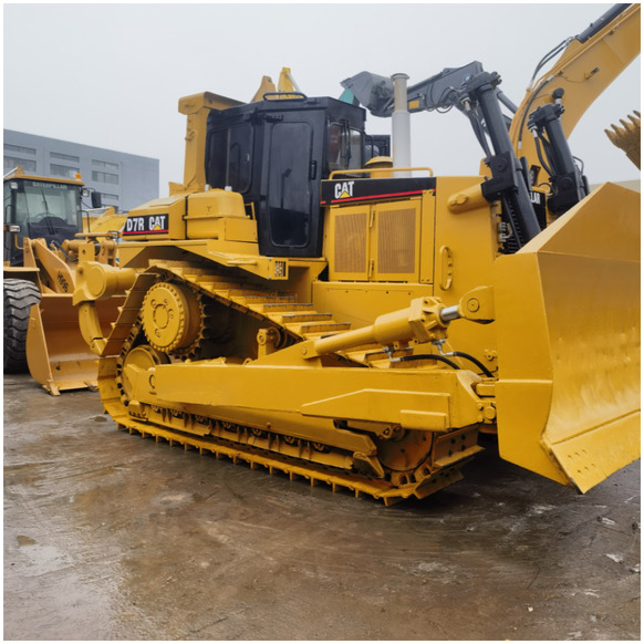 Japan Original used CAT D7R dozer used cat bulldozer with good condition and high performance in stock - Buldôzer: foto 1 Japan Original used CAT D7R dozer used cat bulldozer with good condition and high performance in stock - Buldôzer: foto 1