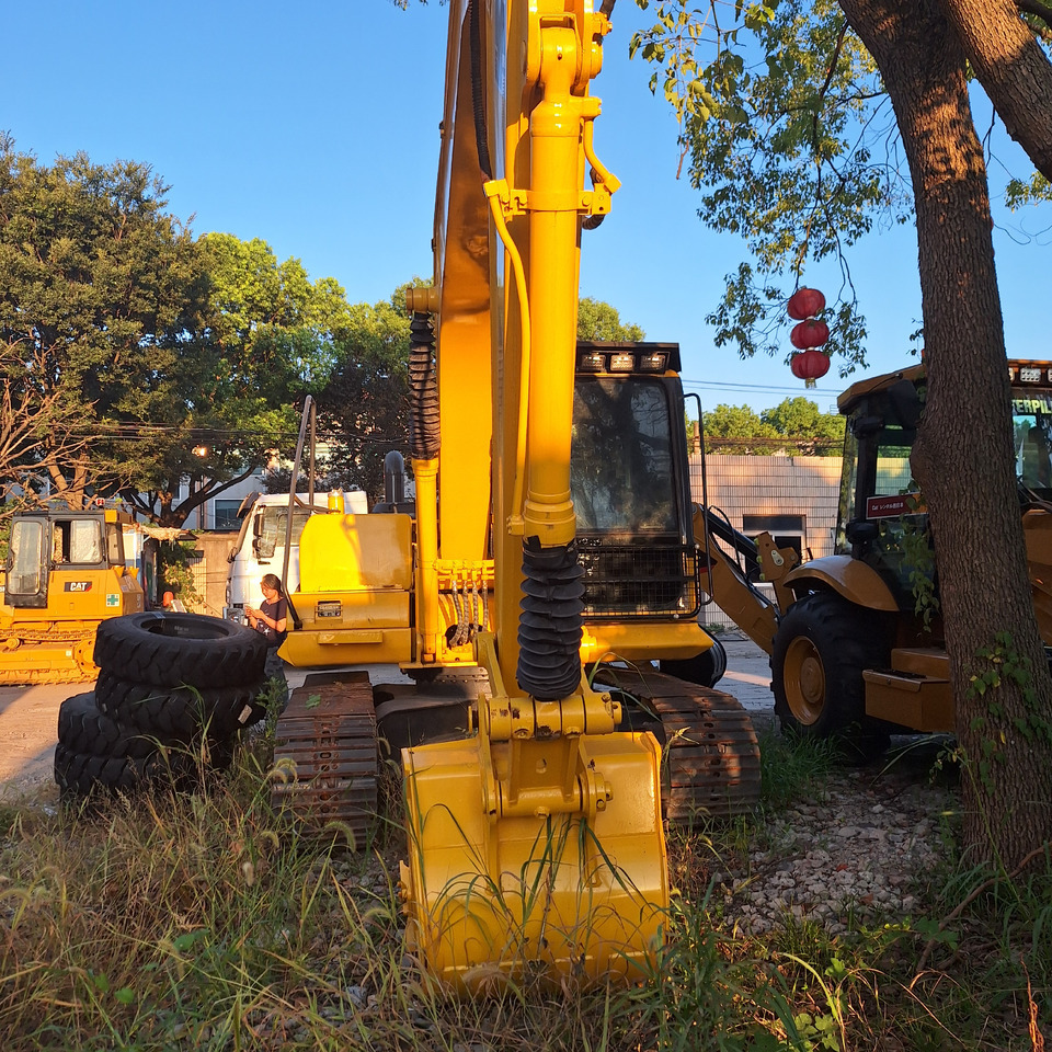 Komatsu PC130 Excavator - Escavadora de rastos: foto 5 Komatsu PC130 Excavator - Escavadora de rastos: foto 5