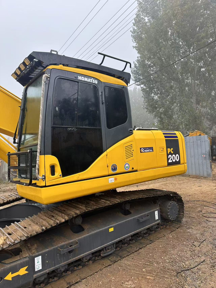 Komatsu PC200-7 excavator - Escavadora de rastos: foto 2 Komatsu PC200-7 excavator - Escavadora de rastos: foto 2