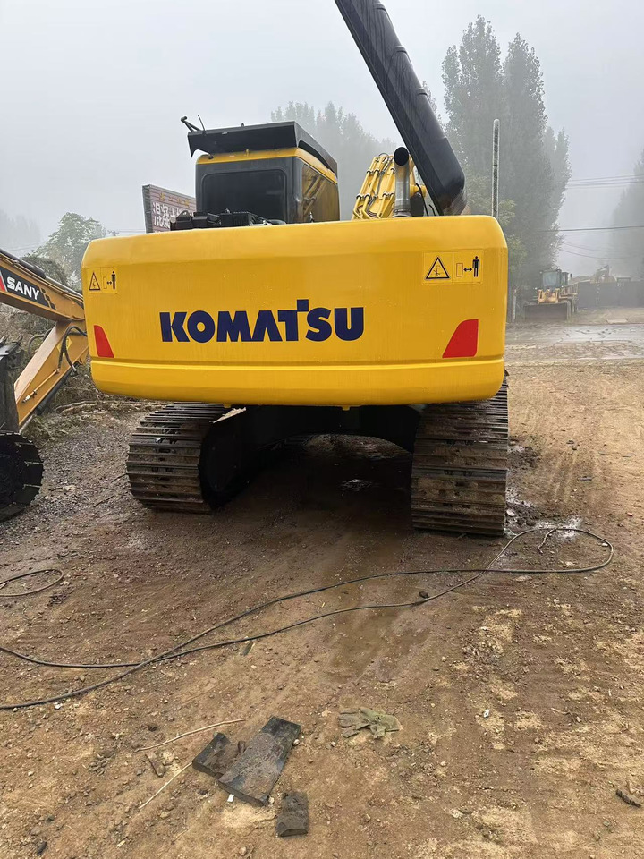 Komatsu PC200-7 excavator - Escavadora de rastos: foto 4 Komatsu PC200-7 excavator - Escavadora de rastos: foto 4