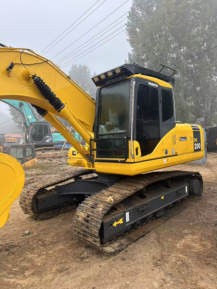 Komatsu PC200-7 excavator - Escavadora de rastos: foto 2 Komatsu PC200-7 excavator - Escavadora de rastos: foto 2