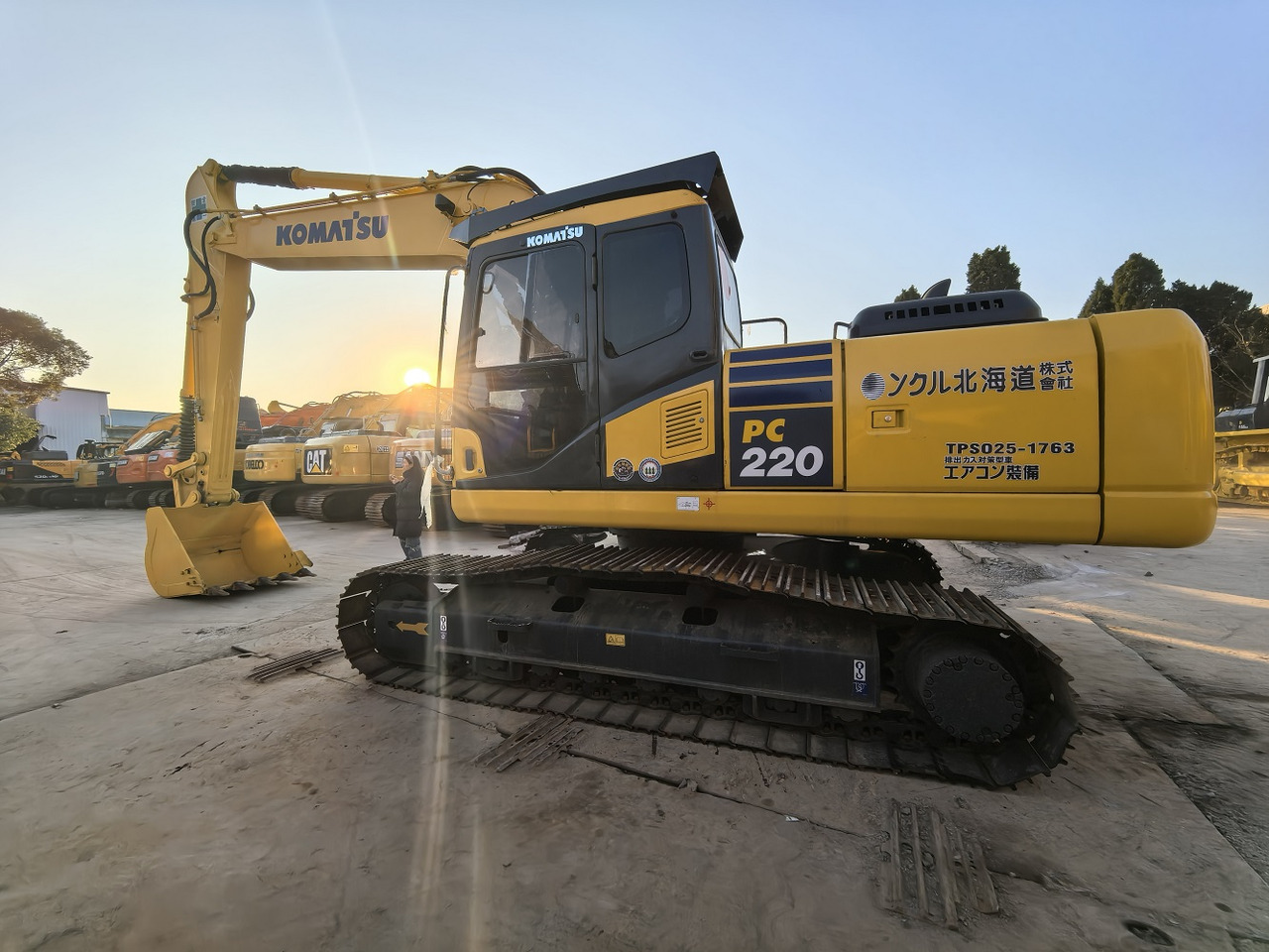 Komatsu PC220-7 - Escavadora de rastos: foto 3 Komatsu PC220-7 - Escavadora de rastos: foto 3