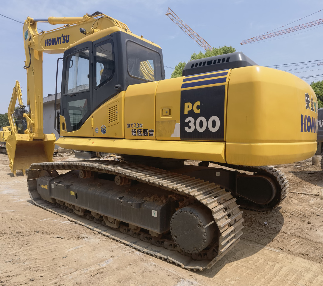 Komatsu PC300-7 excavator - Escavadora de rastos: foto 1 Komatsu PC300-7 excavator - Escavadora de rastos: foto 1