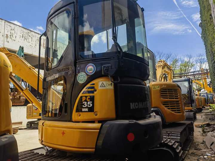 Komatsu PC35MR-3 excavator - Escavadora de rastos: foto 3 Komatsu PC35MR-3 excavator - Escavadora de rastos: foto 3