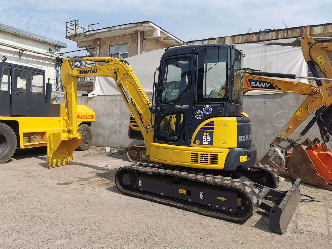 Komatsu PC55MR-3 Excavator - Mini escavadeira: foto 1 Komatsu PC55MR-3 Excavator - Mini escavadeira: foto 1