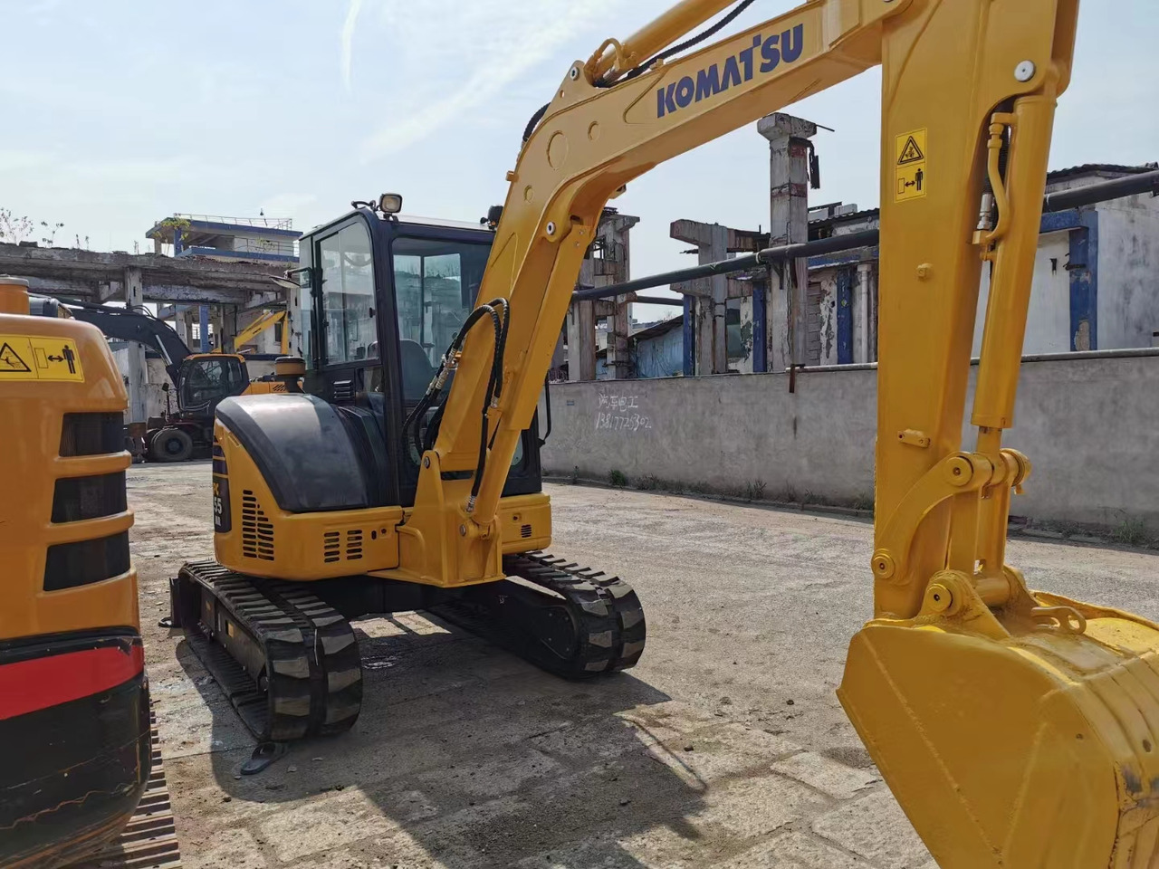 Komatsu PC55MR-3 Excavator - Mini escavadeira: foto 2 Komatsu PC55MR-3 Excavator - Mini escavadeira: foto 2
