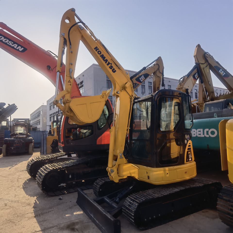 Komatsu PC55MR - Mini escavadeira: foto 2 Komatsu PC55MR - Mini escavadeira: foto 2
