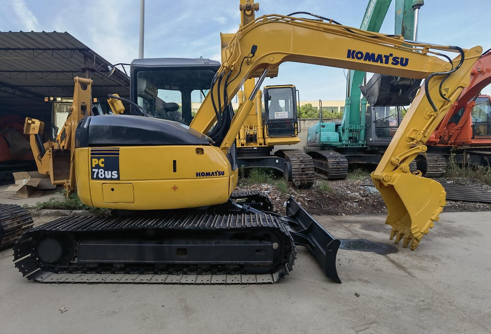Komatsu pc78 Excavator - Escavadora de rastos: foto 4 Komatsu pc78 Excavator - Escavadora de rastos: foto 4