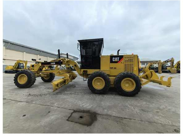 Low hours high quality used motor grader cat 140k cheap for sale - Motoniveladora: foto 1 Low hours high quality used motor grader cat 140k cheap for sale - Motoniveladora: foto 1