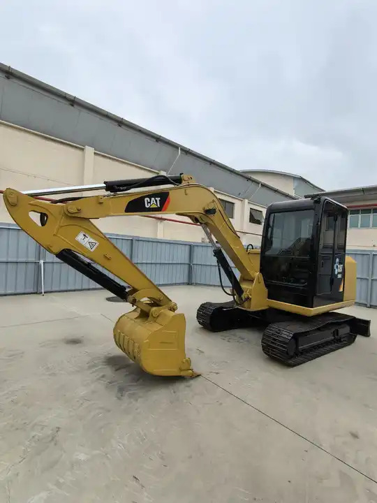Original CAT 306E2 used Caterpillar excavator with high quality for hot sale 6 ton second-hand machine in stock - Escavadora de rastos: foto 2 Original CAT 306E2 used Caterpillar excavator with high quality for hot sale 6 ton second-hand machine in stock - Escavadora de rastos: foto 2