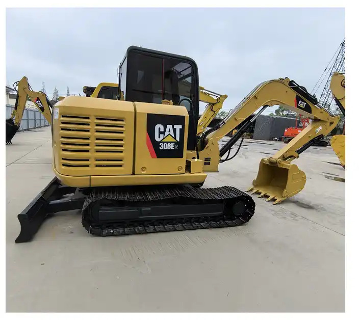 Original CAT 306E2 used Caterpillar excavator with high quality for hot sale 6 ton second-hand machine in stock - Escavadora de rastos: foto 5 Original CAT 306E2 used Caterpillar excavator with high quality for hot sale 6 ton second-hand machine in stock - Escavadora de rastos: foto 5