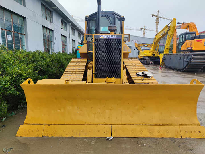 Original Japan made used Caterpillar D5M LGP dozer CAT D5M D5H bulldozer for sale - Buldôzer: foto 4 Original Japan made used Caterpillar D5M LGP dozer CAT D5M D5H bulldozer for sale - Buldôzer: foto 4