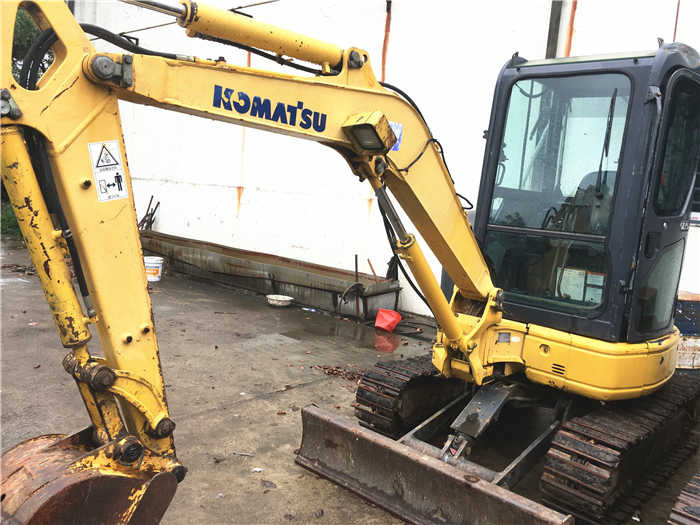 Reasonable price good quality second-hand Komatsu PC30 used Komatsu mini excavator digger for sale - Escavadora de rastos: foto 4 Reasonable price good quality second-hand Komatsu PC30 used Komatsu mini excavator digger for sale - Escavadora de rastos: foto 4