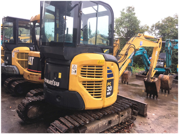 Reasonable price good quality second-hand Komatsu PC30 used Komatsu mini excavator digger for sale - Escavadora de rastos: foto 1 Reasonable price good quality second-hand Komatsu PC30 used Komatsu mini excavator digger for sale - Escavadora de rastos: foto 1