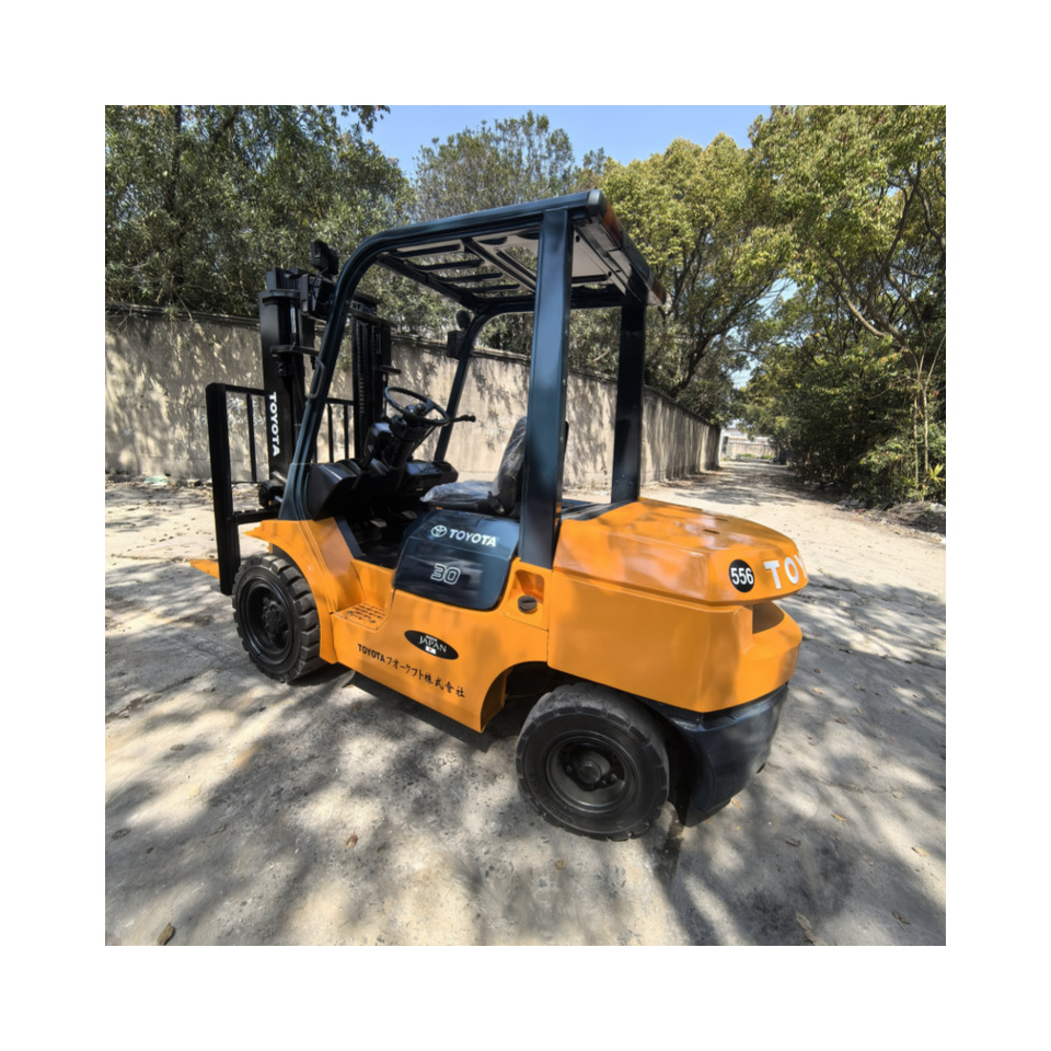 Toyota FD30 Forklift - Empilhadeira a diesel: foto 3 Toyota FD30 Forklift - Empilhadeira a diesel: foto 3