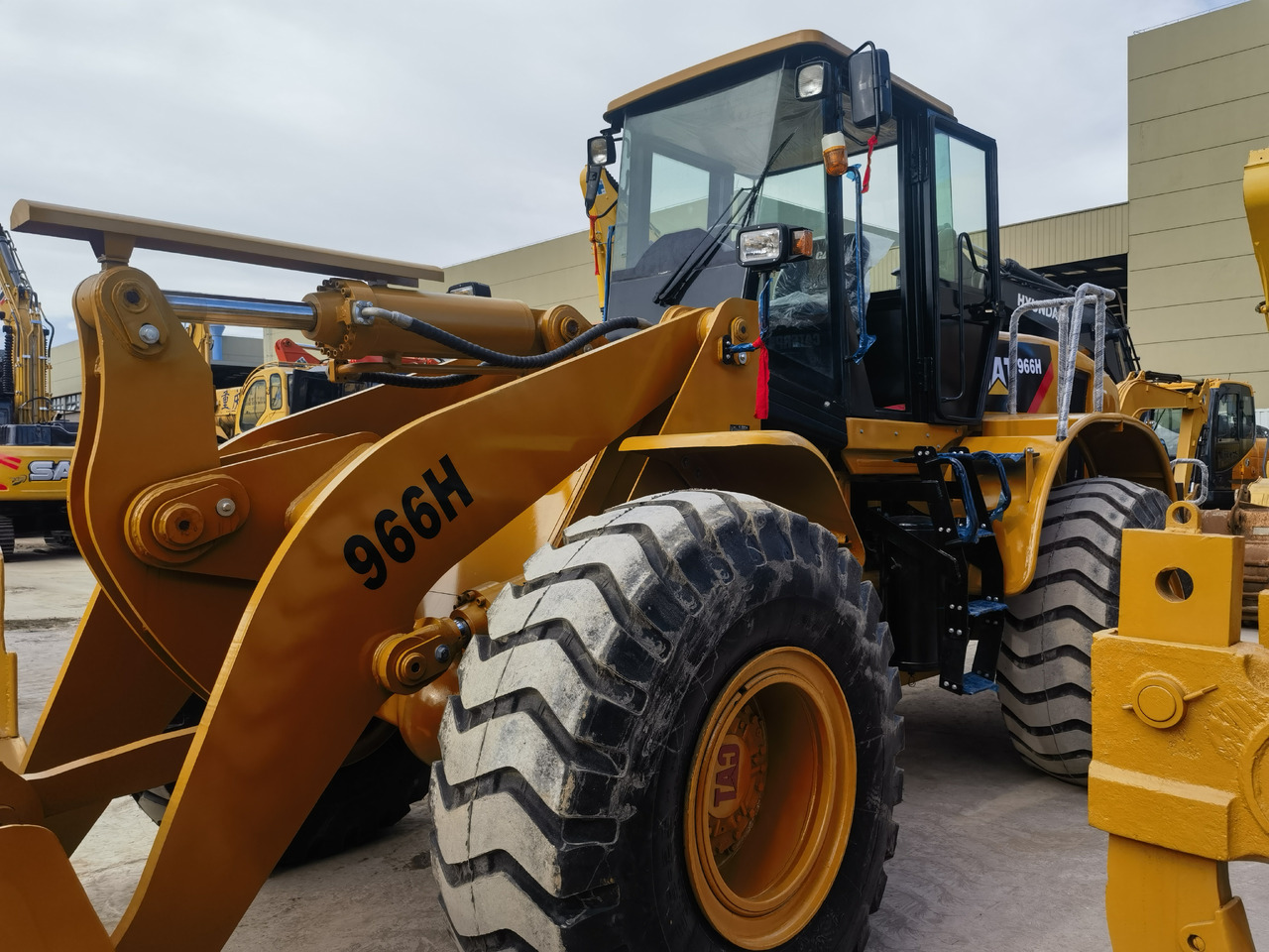 Leasing de  Used CAT 966H Wheel Loader Used CAT 966H Wheel Loader: foto 6