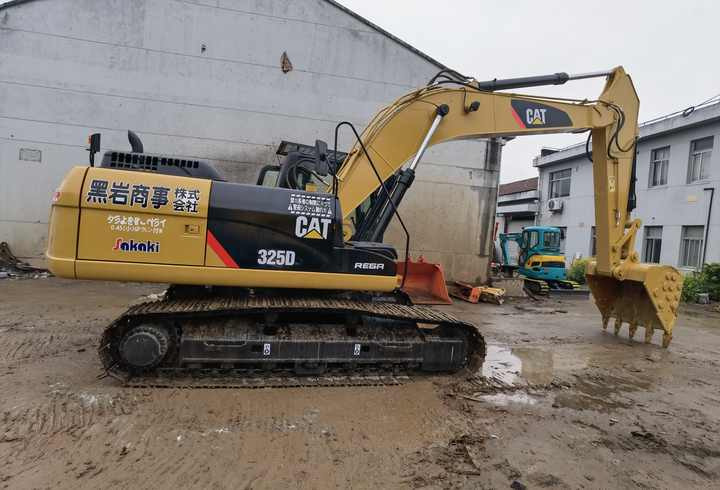 Escavadora de rastos Used Caterpillar 325D crawler hydraulic excavator in good condition with strong power FOR SALE: foto 6
