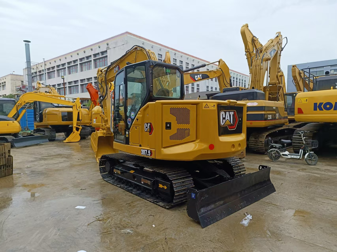 Used cat 307.5 excavator - Mini escavadeira: foto 1 Used cat 307.5 excavator - Mini escavadeira: foto 1