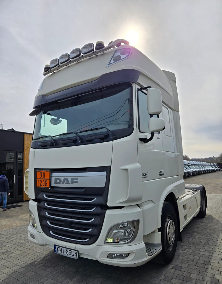 DAF XF 480 SUPER SPACE CAB - Tractor: foto 1 DAF XF 480 SUPER SPACE CAB - Tractor: foto 1