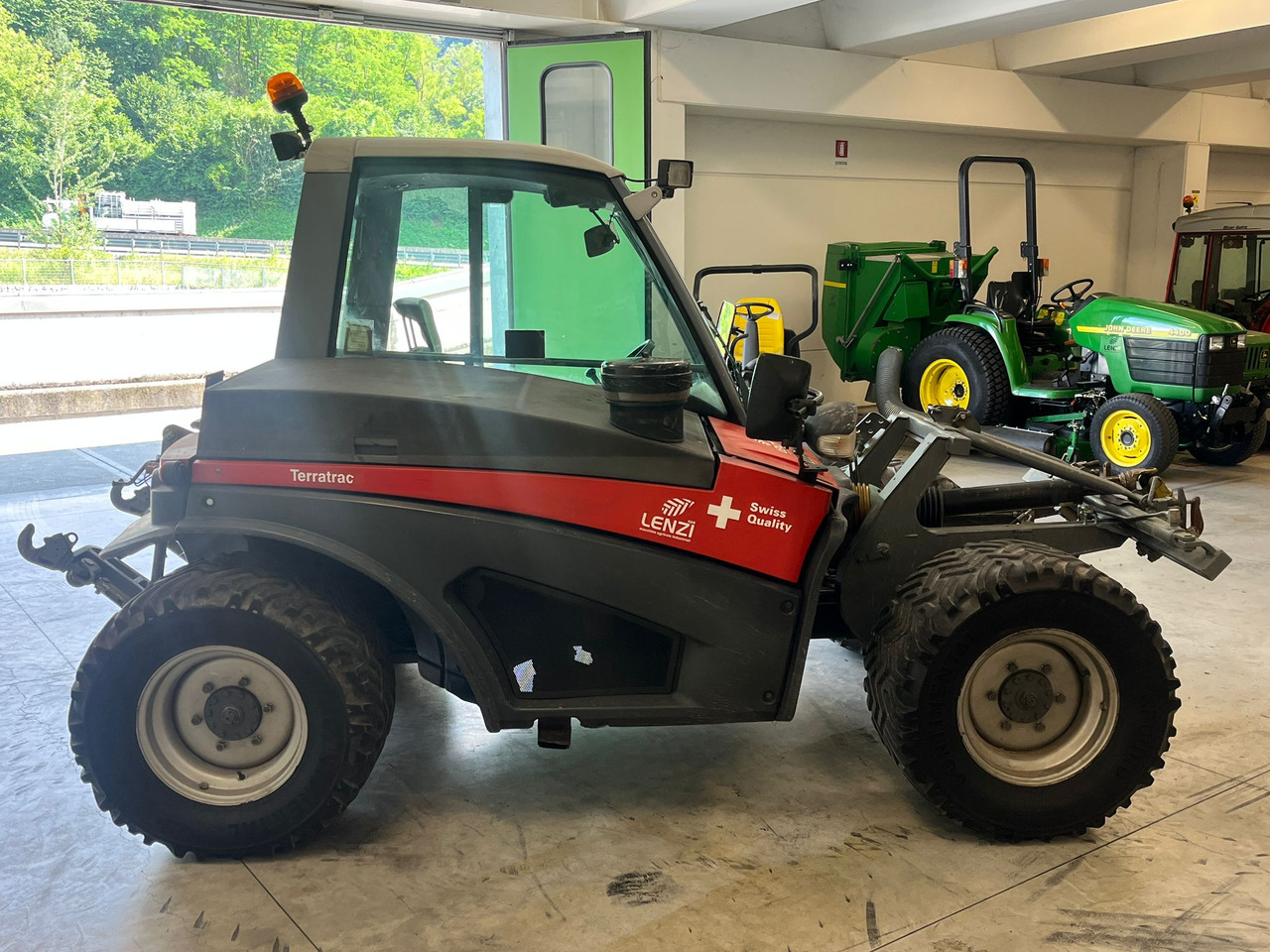 AEBI TT 270 - Trator: foto 5 AEBI TT 270 - Trator: foto 5