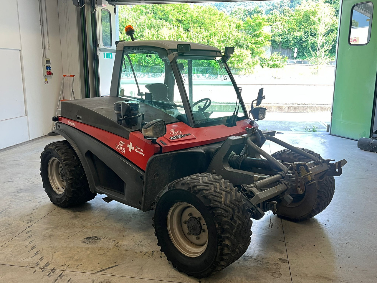 AEBI TT 270 - Trator: foto 4 AEBI TT 270 - Trator: foto 4
