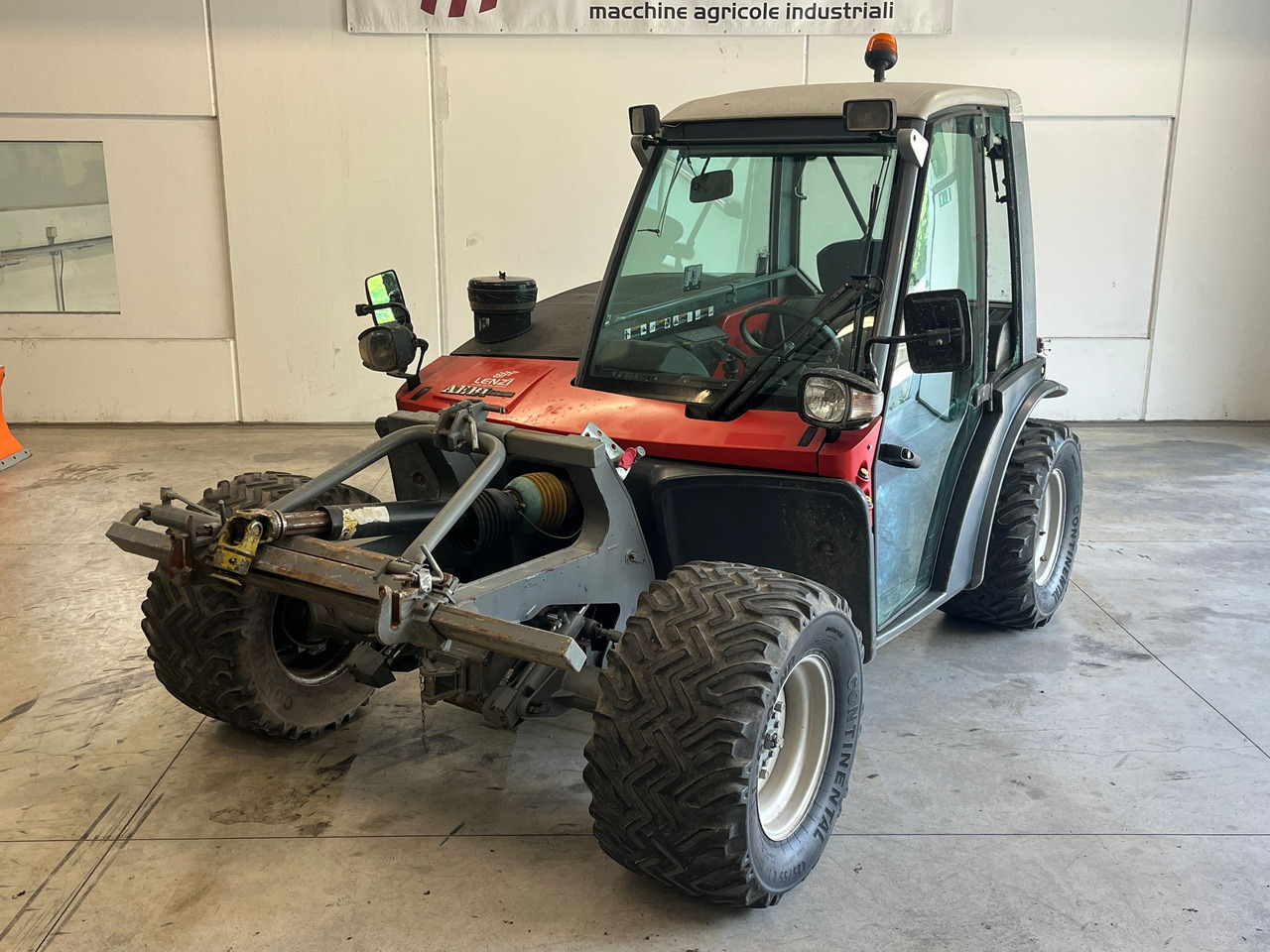 AEBI TT 270 - Trator: foto 2 AEBI TT 270 - Trator: foto 2