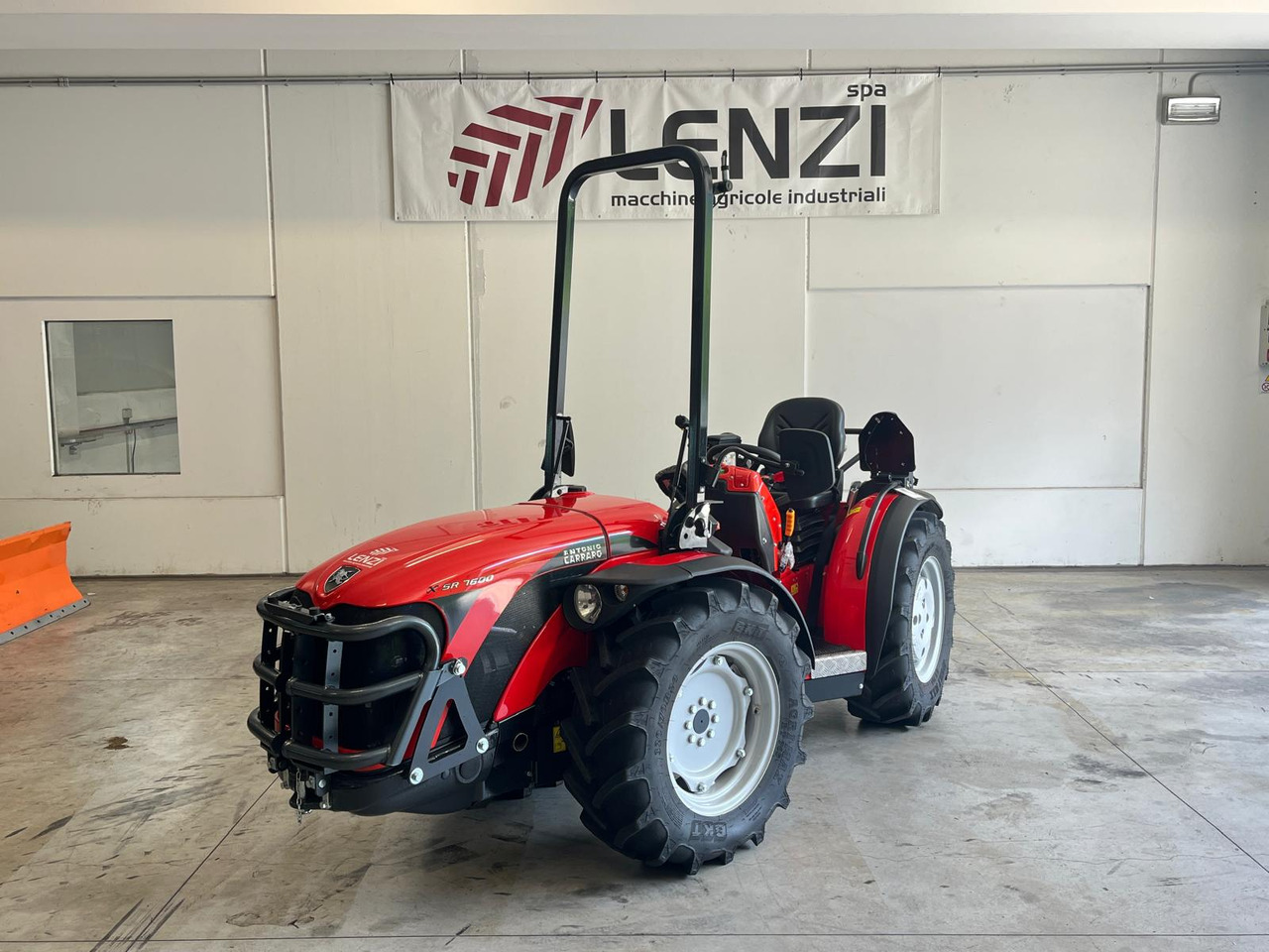 ANTONIO CARRARO INFINITY SR 7600 - Trator: foto 1 ANTONIO CARRARO INFINITY SR 7600 - Trator: foto 1