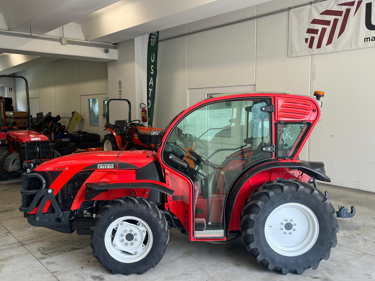 ANTONIO CARRARO TGF 7800S - Trator: foto 3 ANTONIO CARRARO TGF 7800S - Trator: foto 3