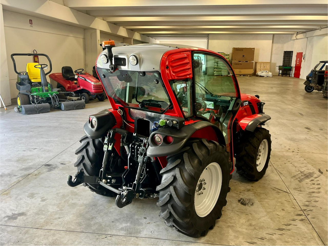 ANTONIO CARRARO TGF 7800S - Trator: foto 5 ANTONIO CARRARO TGF 7800S - Trator: foto 5