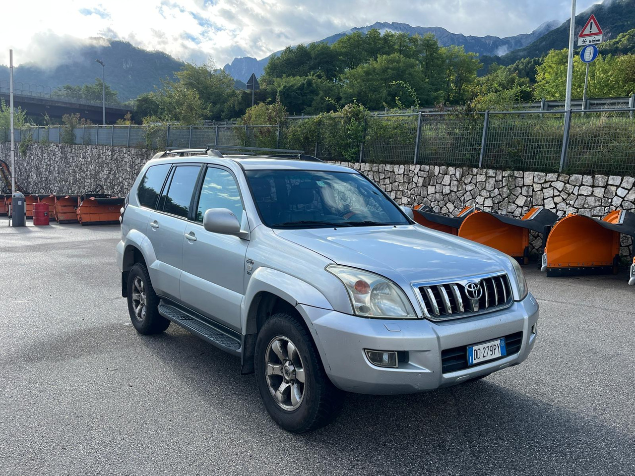 TOYOTA LAND CRUISER 4X4 3.0 D-4D - Automóvel: foto 4 TOYOTA LAND CRUISER 4X4 3.0 D-4D - Automóvel: foto 4