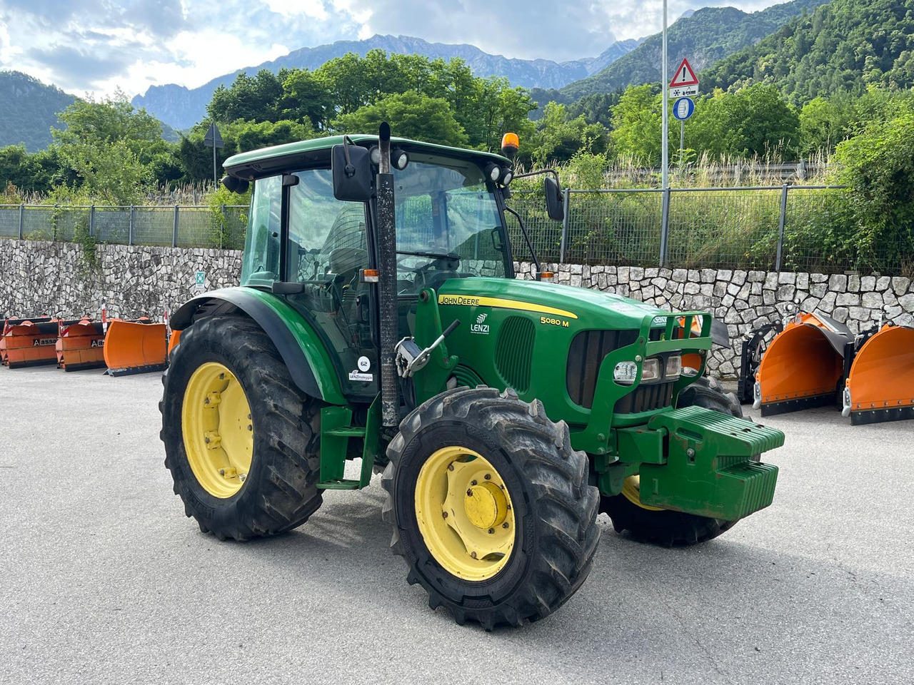 TRATTORE JOHN DEERE 5080 M - Trator: foto 4 TRATTORE JOHN DEERE 5080 M - Trator: foto 4