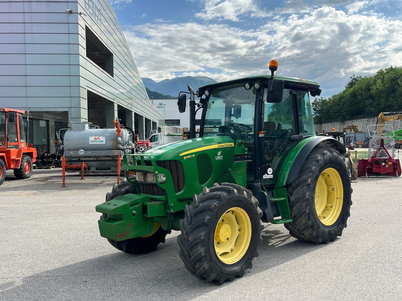 TRATTORE JOHN DEERE 5080 M - Trator: foto 2 TRATTORE JOHN DEERE 5080 M - Trator: foto 2