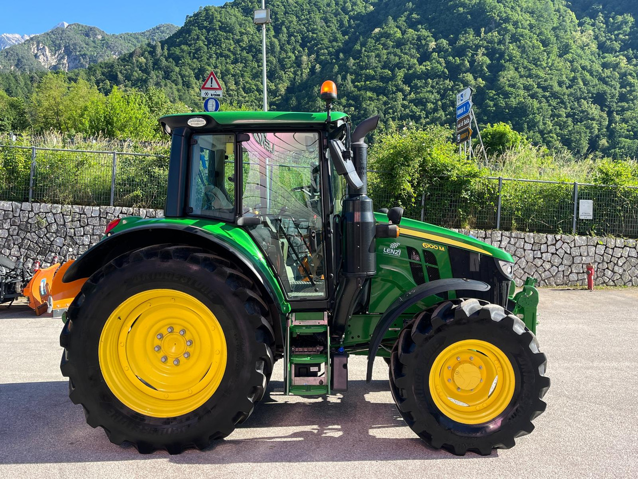 TRATTORE JOHN DEERE 6100M - Trator: foto 5 TRATTORE JOHN DEERE 6100M - Trator: foto 5