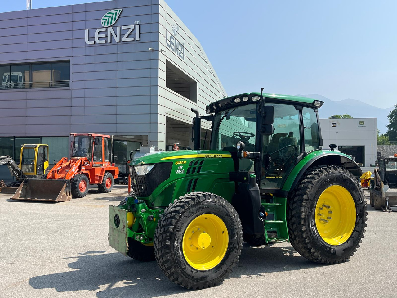 TRATTORE JOHN DEERE 6130R - Trator: foto 1 TRATTORE JOHN DEERE 6130R - Trator: foto 1