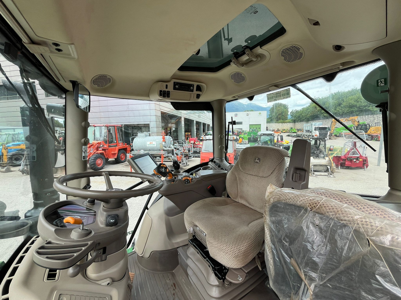 Trator TRATTORE JOHN DEERE 6130R: foto 13