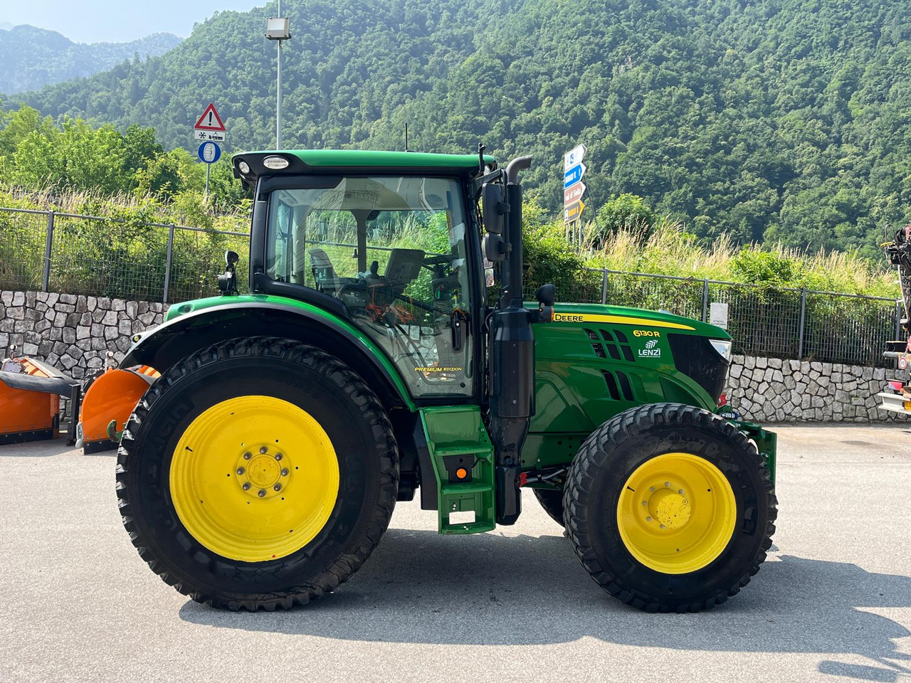 TRATTORE JOHN DEERE 6130R - Trator: foto 5 TRATTORE JOHN DEERE 6130R - Trator: foto 5